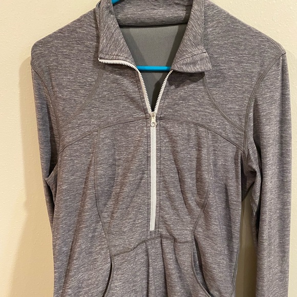 Lululemon quarter zip - Picture 3 of 3